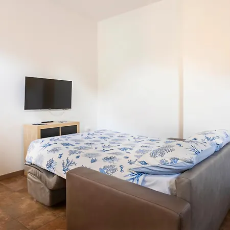 Apartment Holidays In Via Bono 57 *